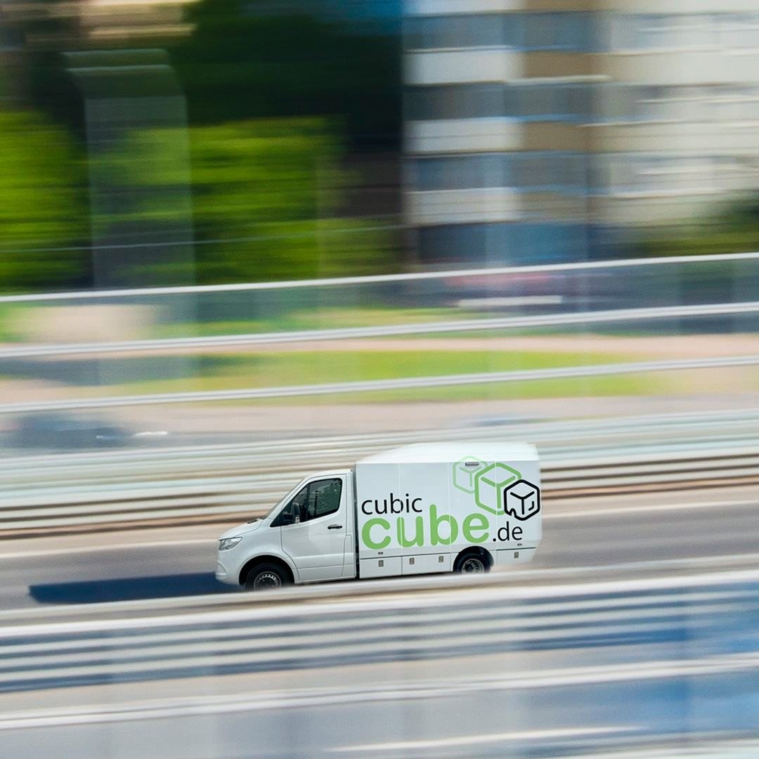 CubicCube Transporter in Fahrt